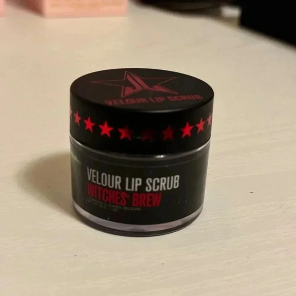 Jeffree Star Cosmetics Velour Lip Scrub Witches Brew Halloween 2021 Exclusive - Picture 2 of 8